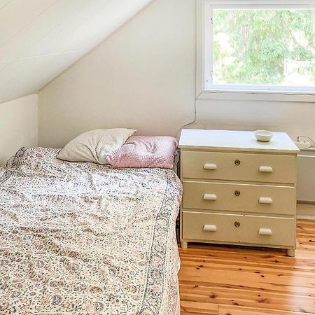 Cozy Home In Oerebro With Wifi ภายนอก รูปภาพ